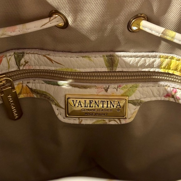 Valentina Lemon Bucket Handbag/Crossbody - Picture 2 of 5